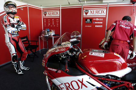 Le Mondial Superbike et Supersport 2005 à Brno sur Moto-Net