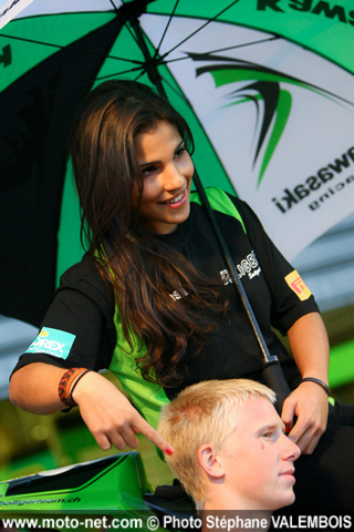 Galerie photo : les filles les plus sexy des 24H Moto 2013