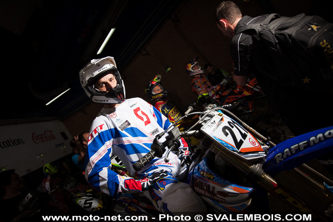 Galerie : les plus belles photos du Supercross de Bercy 2013