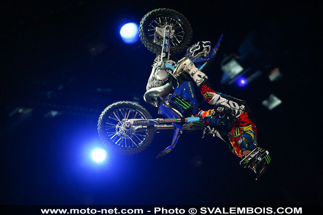 Galerie : les plus belles photos du Supercross de Bercy 2013