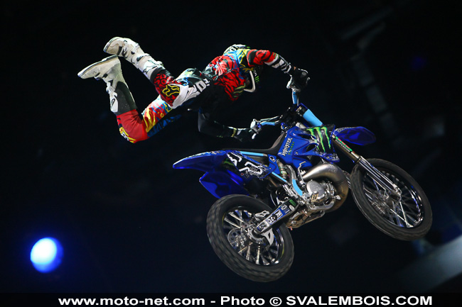 Galerie : les plus belles photos du Supercross de Bercy 2013