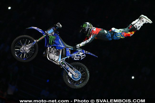 Galerie : les plus belles photos du Supercross de Bercy 2013