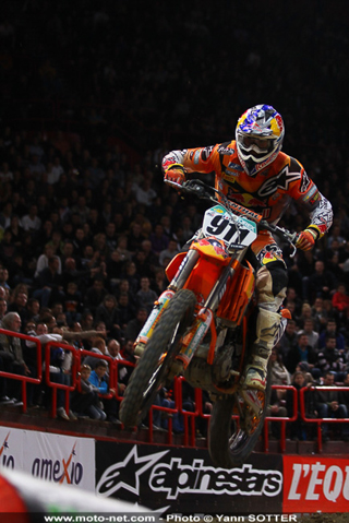 Galerie : les plus belles photos du Supercross de Bercy 2013