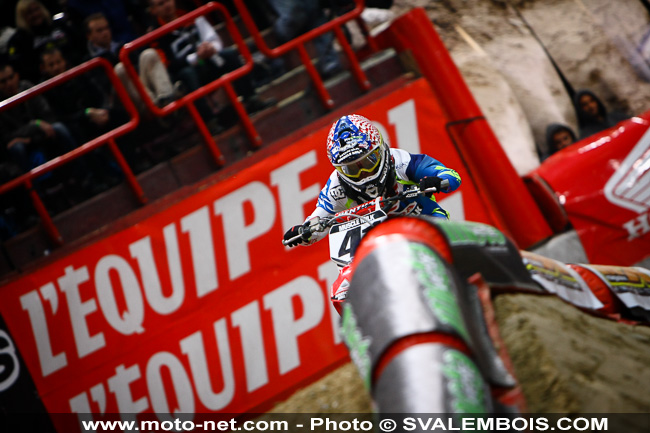 Galerie : les plus belles photos du Supercross de Bercy 2013