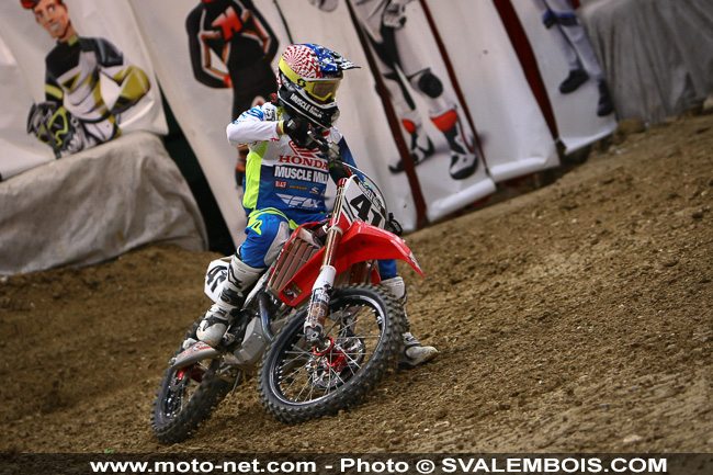 Galerie : les plus belles photos du Supercross de Bercy 2013