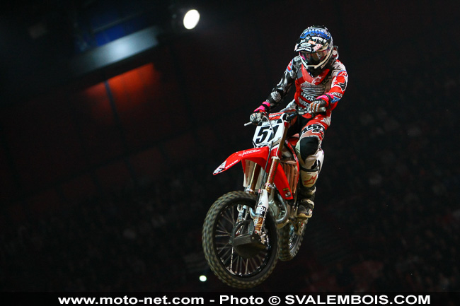 Galerie : les plus belles photos du Supercross de Bercy 2013