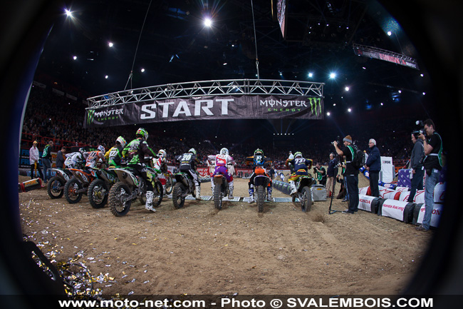 Galerie : les plus belles photos du Supercross de Bercy 2013