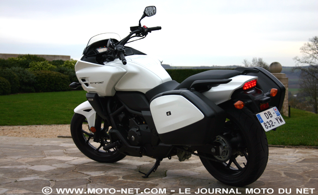 Essai Honda CTX700 : pas si simple ! 