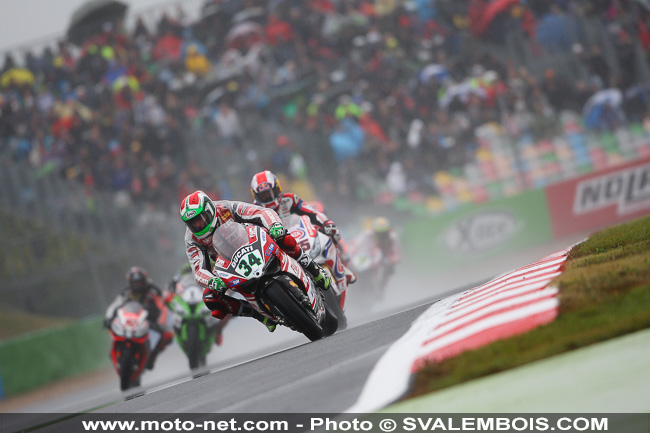 WSBK France - Galerie photo : Course SBK2 à Magny-Cours