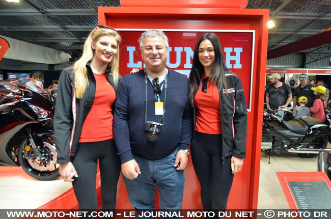 L'umbrella girl la plus sexy du Grand Prix d'Australie