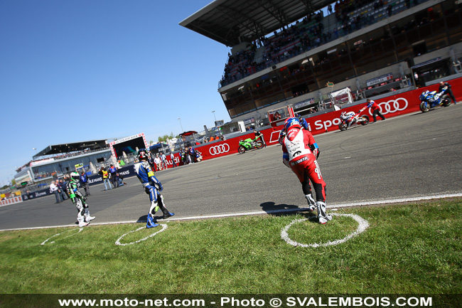 24 Heures Motos 2015 - Galerie photo 02 : départ et premières heures de course