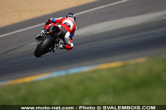 24 Heures Motos 2015 - Galerie photo 02 : départ et premières heures de course