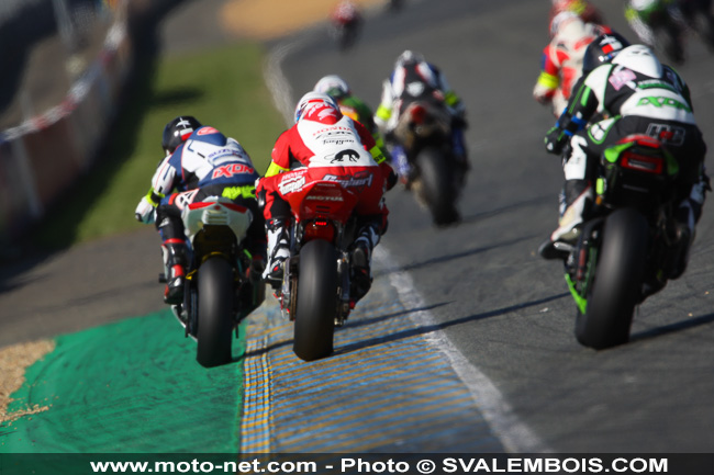24 Heures Motos 2015 - Galerie photo 02 : départ et premières heures de course