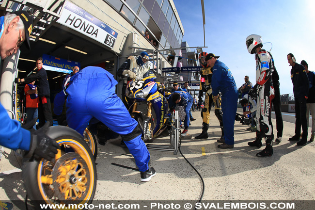 24 Heures Motos 2015 - Galerie photo 02 : départ et premières heures de course