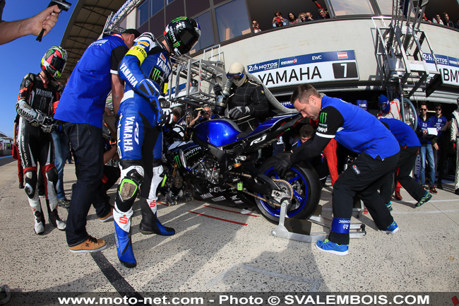 24 Heures Motos 2015 - Galerie photo 02 : départ et premières heures de course