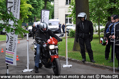 Sécurité routière : BMW soutient la formation post-permis