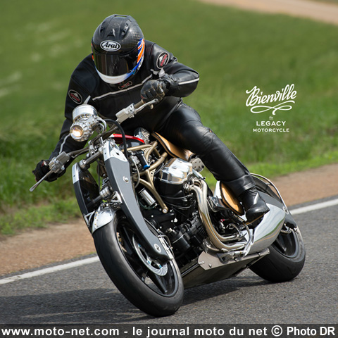 Une Bienville Legacy à 250 000 dollars au salon Big Boys Toys 2015