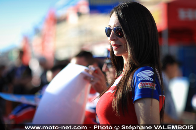 Bol d'Or 2015 - Galerie photo 07 : les filles les plus sexy du Bol d'Or