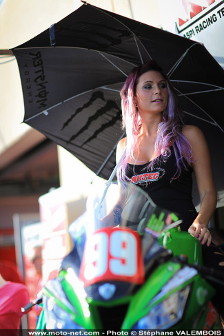 Bol d'Or 2015 - Galerie photo 07 : les filles les plus sexy du Castellet