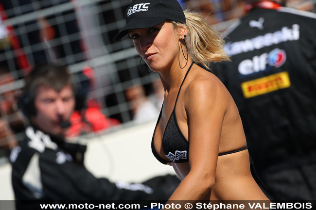 Bol d'Or 2015 - Galerie photo 07 : les filles les plus sexy du Bol d'Or