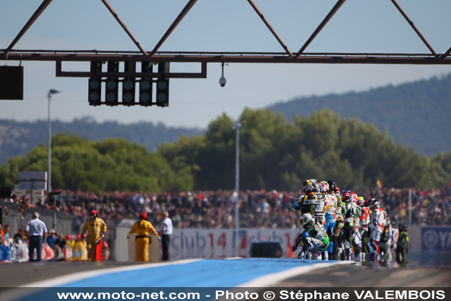 Bol d'Or 2015 - Galerie photo 02 : départ et premières heures de course