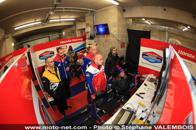 Galerie photo 24 Heures Motos 2016 - 04 : départ et premières heures de course