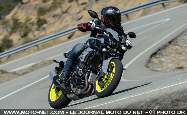 Essai Yamaha MT-10 : gueule de tueuse et corps d'athlète