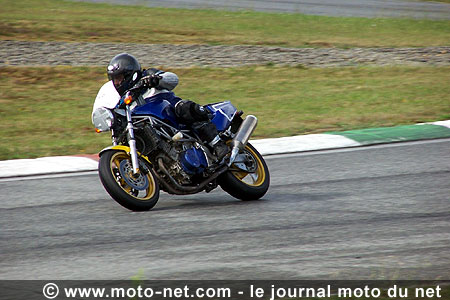 Stage moto route et circuit : Serge Nuques met l'accent sur la sécurité