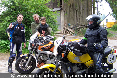 Championnat du monde des rallyes 2007, Belgian Moto Tour : deuxième étape, Du riffifi sous le soleil !