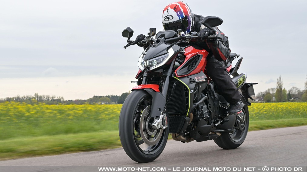 Essai QJMotor SRK 921 : quand la Chine fait du Brutale

Le constructeur de Wenling (Chine) profite de ses liens avec MV Agusta pour ressusciter le 4-cylindres de feue la Brutale 920 et créer un roadster sportif tapageur : la SRK 921. Essai de la plus sensationnelle des QJMotor.
