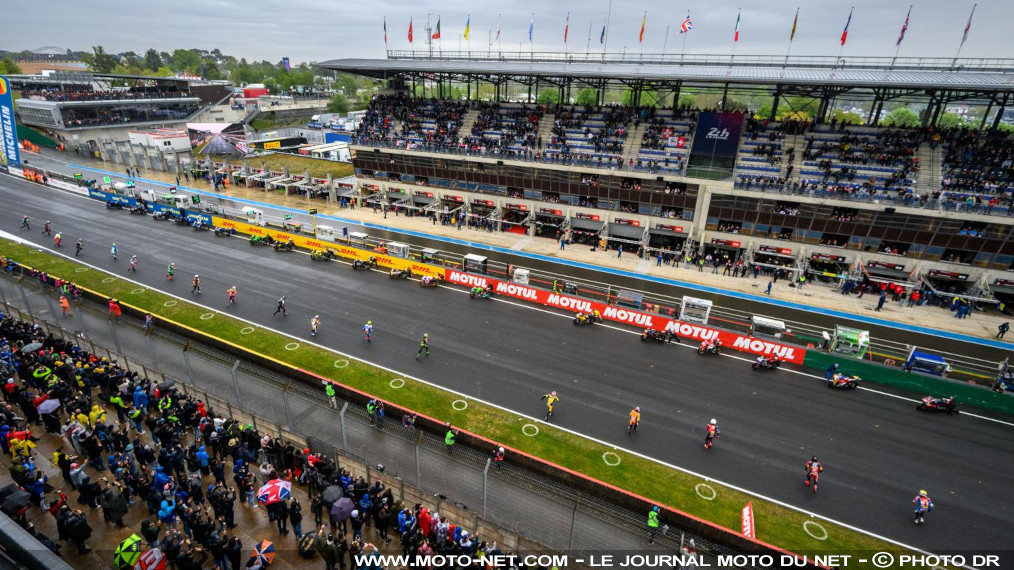 Programme des 24H Motos 2026, courses annexes et animations

Ce week-end du 18 et 19 avril 2026 se déroule la 49ème édition des 24 Heures Motos. Cette année encore, le spectacle sera riche : en plus des mythiques deux tours d'horloge, de nombreux tours du circuit Bugatti du Mans seront enchaînés en Side-car, en PMR Cup et en Continental Cup. Animations, concerts et shows mécaniques sont aussi au programme !
