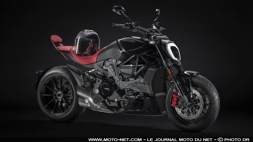 Série spéciale Ducati XDiavel Nera : comme dans un canapé !