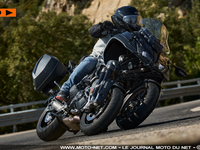 Essai vidéo Yamaha Niken GT 2023 : une moto à 3-roues, pour quoi faire ?