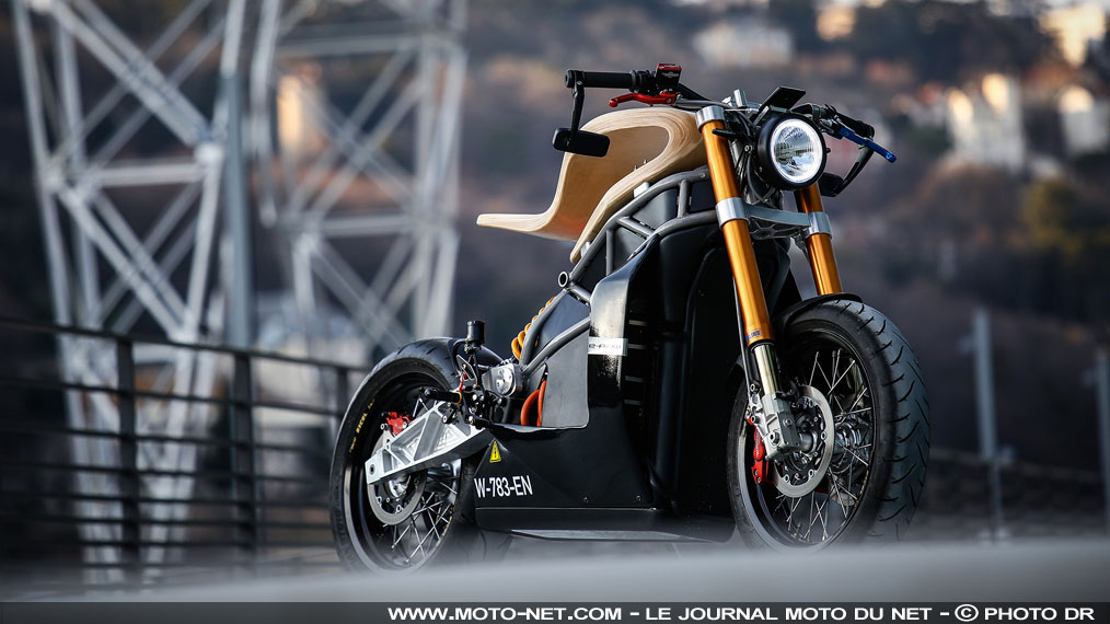 Essence Motocycles E-Raw : la moto électrique française qui envoie du bois !