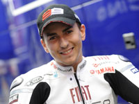 Jorge Lorenzo signe la pole position à Estoril