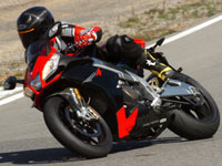 Roulez à Magny-Cours avec votre Aprilia RSV4 !