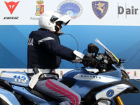 Dainese équipe la police italienne avec son airbag électronique