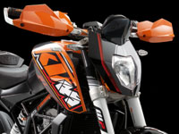 Nouveautés 2011 KTM : 125 Duke, RC8 R Track et SMT ABS