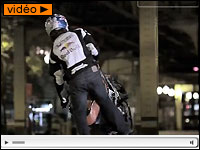 Vidéo : Stunt by night à Chicago par Aaron Colton !