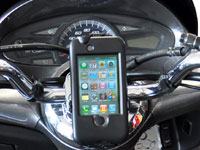 Support iPhone TG Bike Console pour moto et scooter