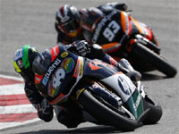 Course Moto 2 à Aragon : Espargaro ne lâche rien