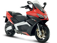 Nouveautés 2012 : Aprilia lance le maxi-scooter SRV 850