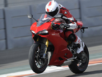 Marché moto : 7500 Ducati Panigale vendues en 2012 !