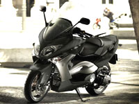 Maxi-promos : Yamaha solde ses Tmax 2011 !