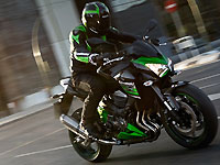 La Kawasaki Z800 s'offre un mini-site officiel