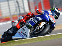 MotoGP 2013 - Silverstone : Lorenzo résiste à Marquez