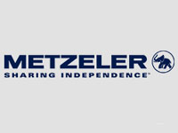 Pneus moto : Metzeler change de slogan et de logo