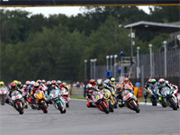 Course Moto 2 à Silverstone : Rabat gagne au forcing