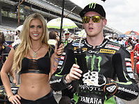 Moto GP : Bradley Smith reste chez Yamaha Tech3 en 2015