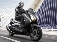 Série spéciale scooter : Yamaha X-Max 400 Momo Design